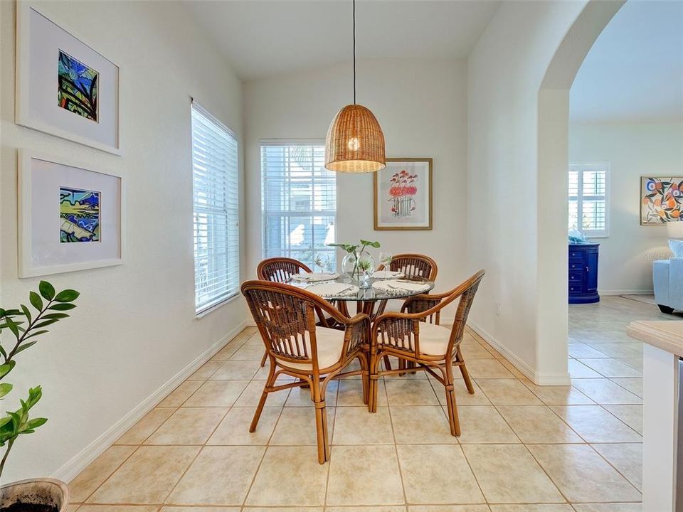 Active With Contract: $330,000 (2 beds, 2 baths, 1456 Square Feet)