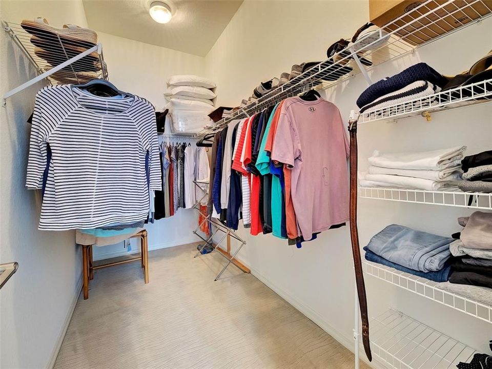 Active With Contract: $330,000 (2 beds, 2 baths, 1456 Square Feet)