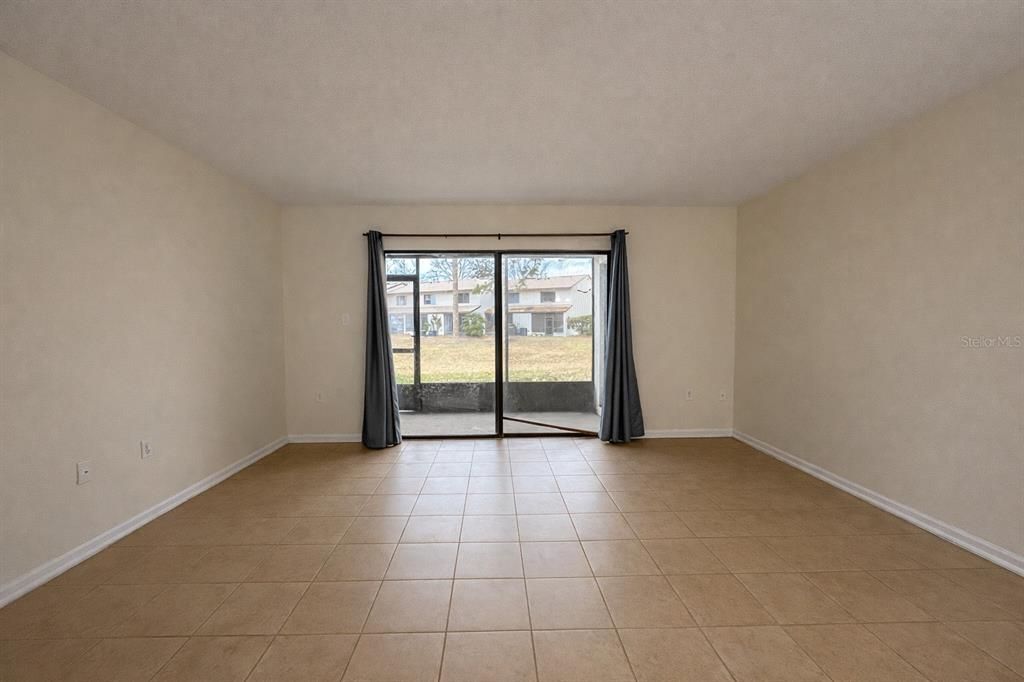 Activo con contrato: $139,900 (2 camas, 2 baños, 1088 Pies cuadrados)