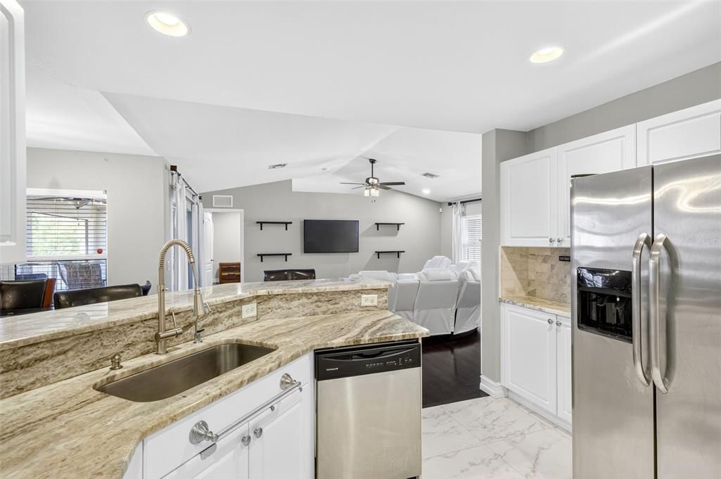 En Venta: $415,000 (3 camas, 2 baños, 1574 Pies cuadrados)