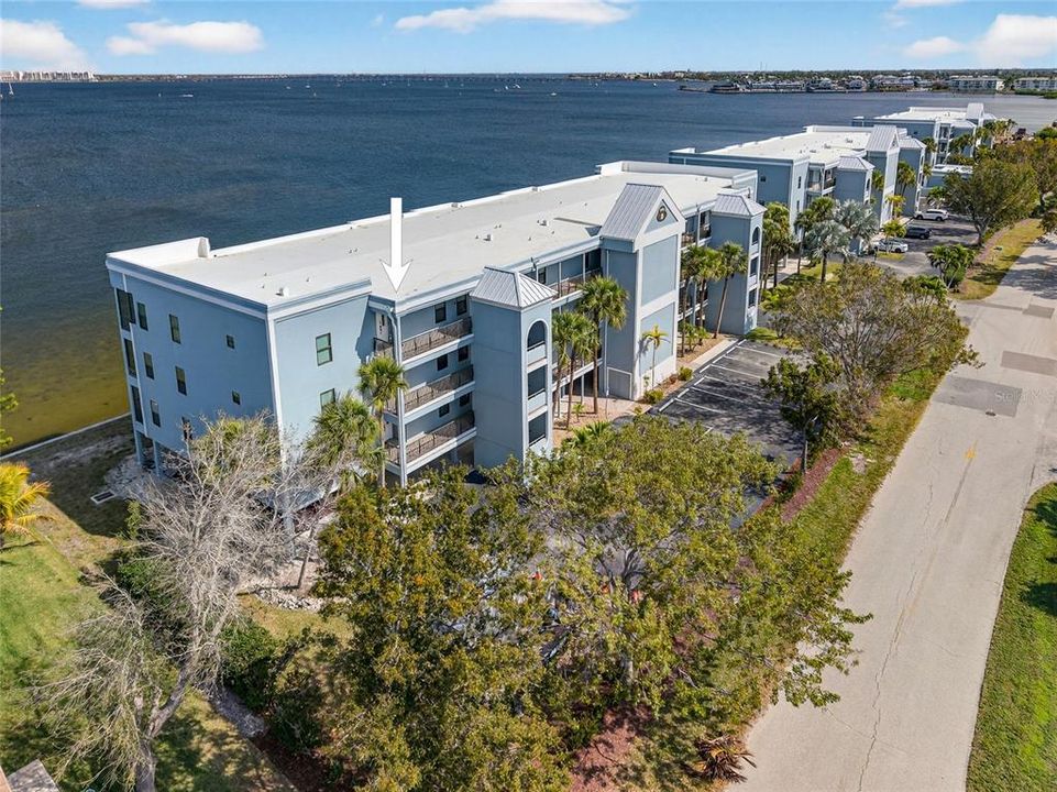 Activo con contrato: $549,000 (3 camas, 2 baños, 1916 Pies cuadrados)
