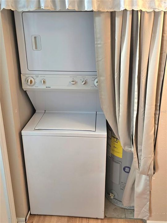 For Sale: $118,000 (2 beds, 2 baths, 1251 Square Feet)