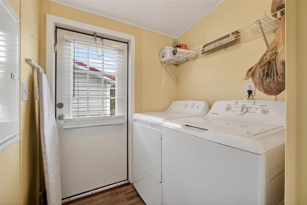 En Venta: $295,000 (2 camas, 2 baños, 924 Pies cuadrados)