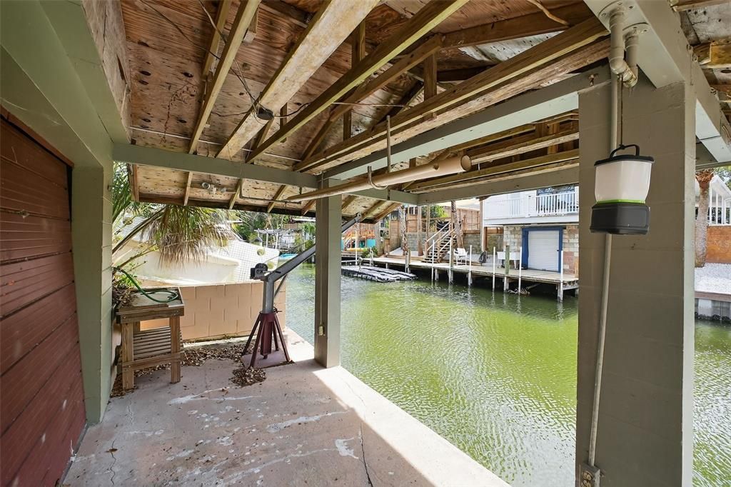 En Venta: $295,000 (2 camas, 2 baños, 924 Pies cuadrados)