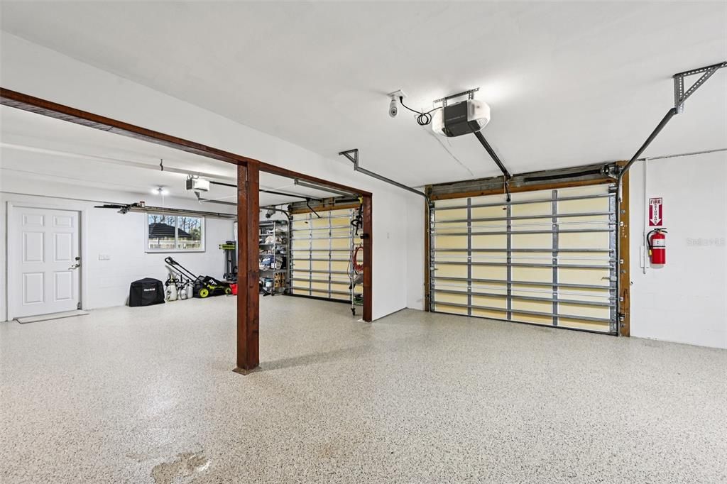 For Sale: $950,000 (2 beds, 3 baths, 1800 Square Feet)