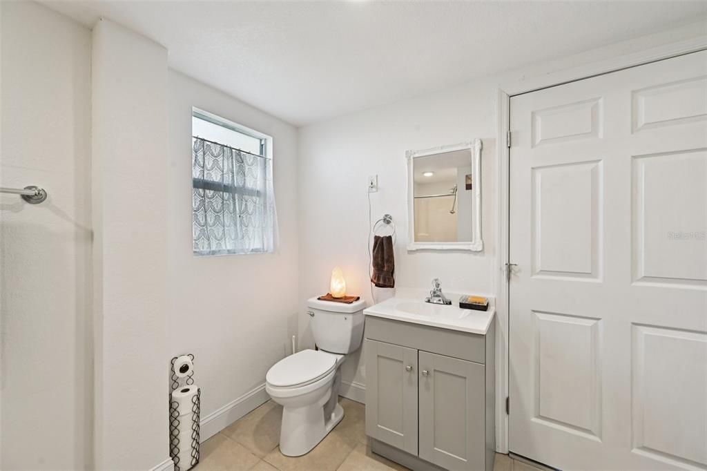 For Sale: $950,000 (2 beds, 3 baths, 1800 Square Feet)