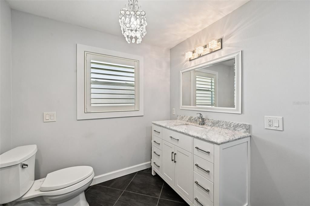 For Sale: $950,000 (2 beds, 3 baths, 1800 Square Feet)