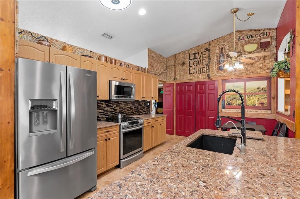 Active With Contract: $434,000 (4 beds, 2 baths, 2400 Square Feet)