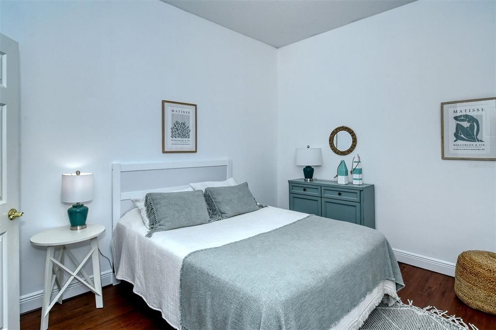 For Rent: $2,700 (3 beds, 2 baths, 1812 Square Feet)