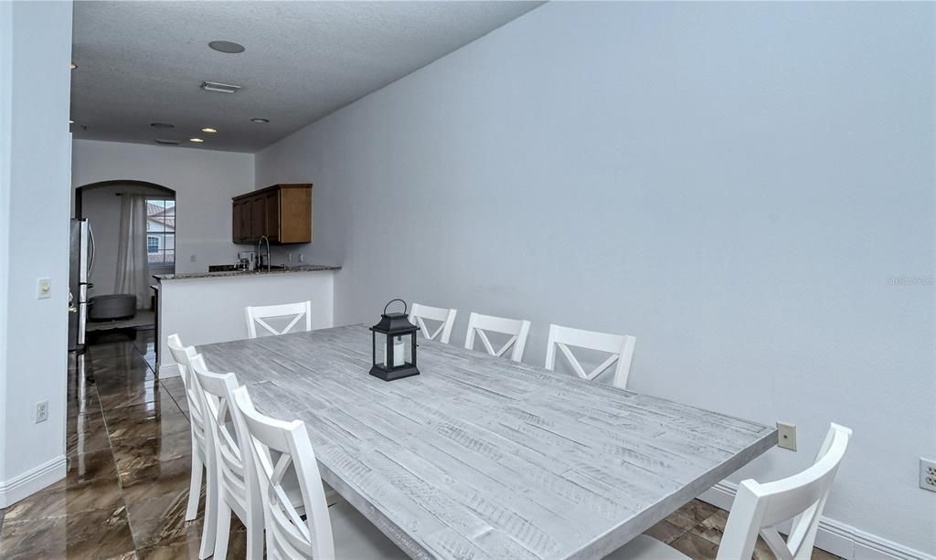 For Rent: $2,700 (3 beds, 2 baths, 1812 Square Feet)