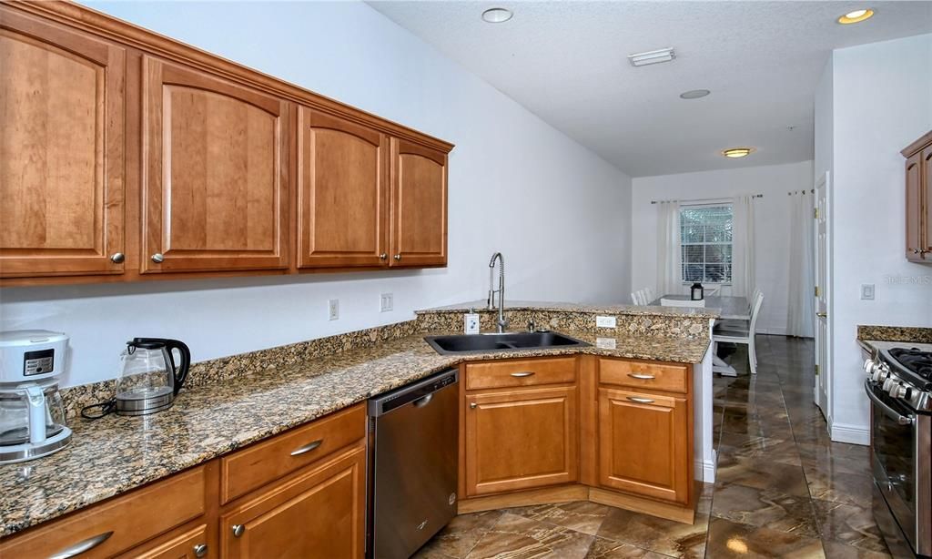 For Rent: $2,700 (3 beds, 2 baths, 1812 Square Feet)