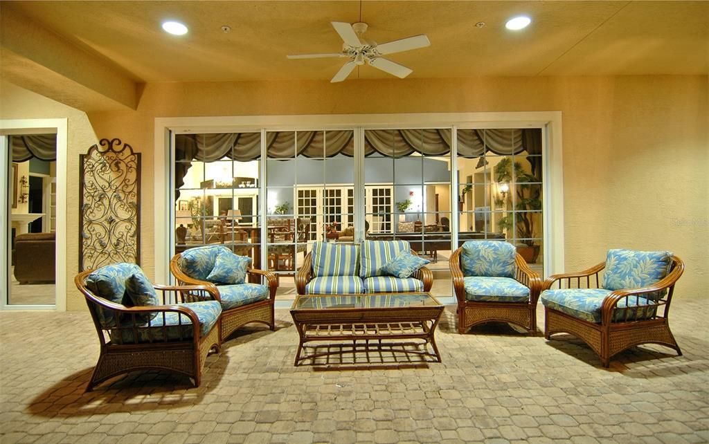 For Rent: $2,700 (3 beds, 2 baths, 1812 Square Feet)