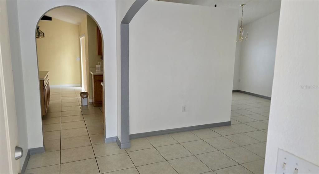 出租: $2,200 (3 贝兹, 2 浴室, 1778 平方英尺)