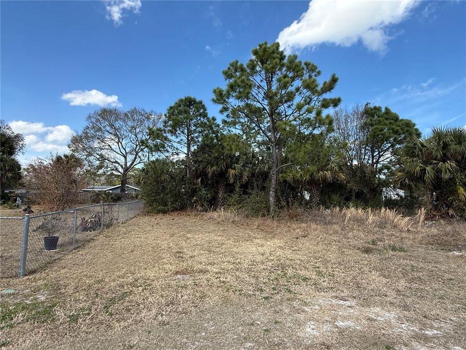 На продажу: $150,000 (0.25 acres)