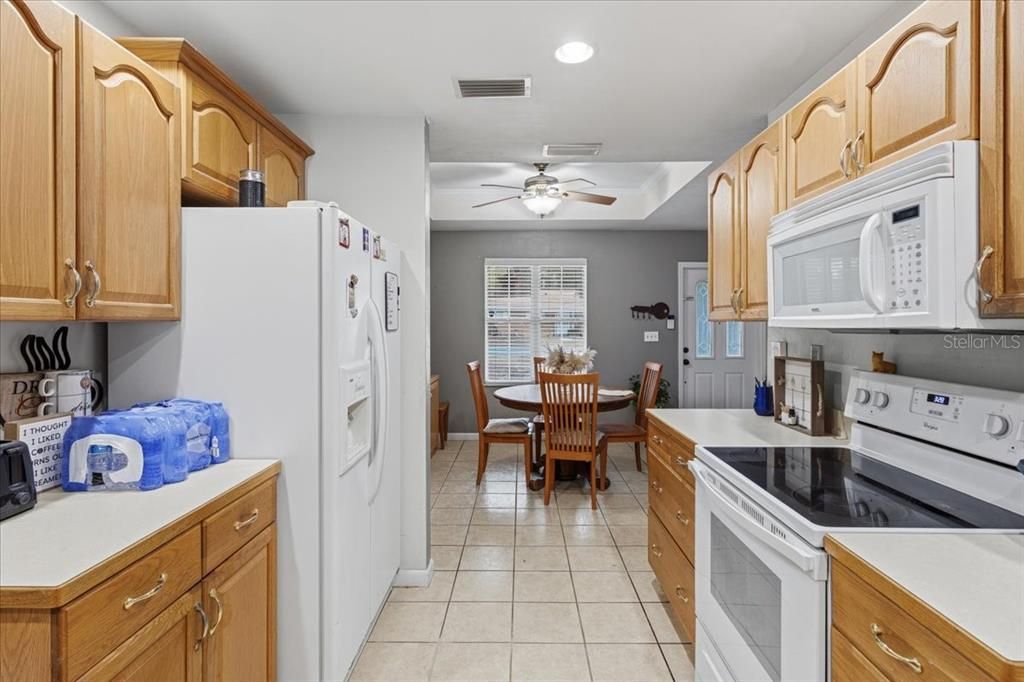 For Sale: $276,900 (3 beds, 2 baths, 1236 Square Feet)
