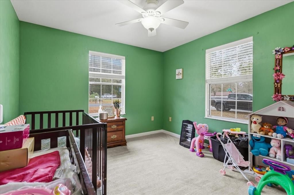 For Sale: $276,900 (3 beds, 2 baths, 1236 Square Feet)