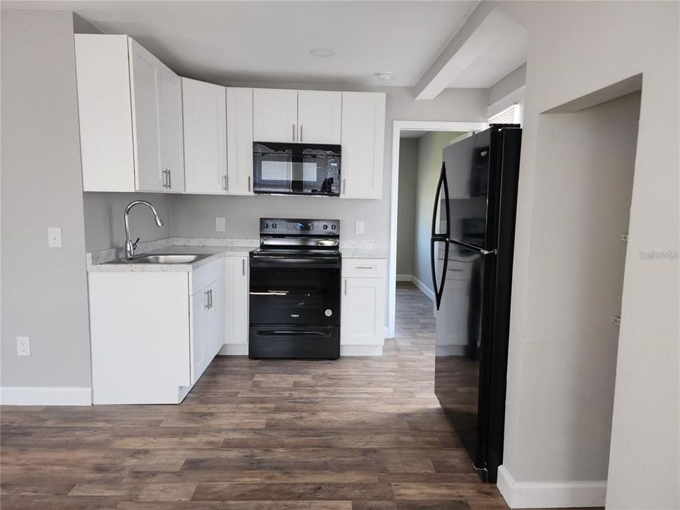 For Sale: $459,000 (6 beds, 0 baths, 3020 Square Feet)