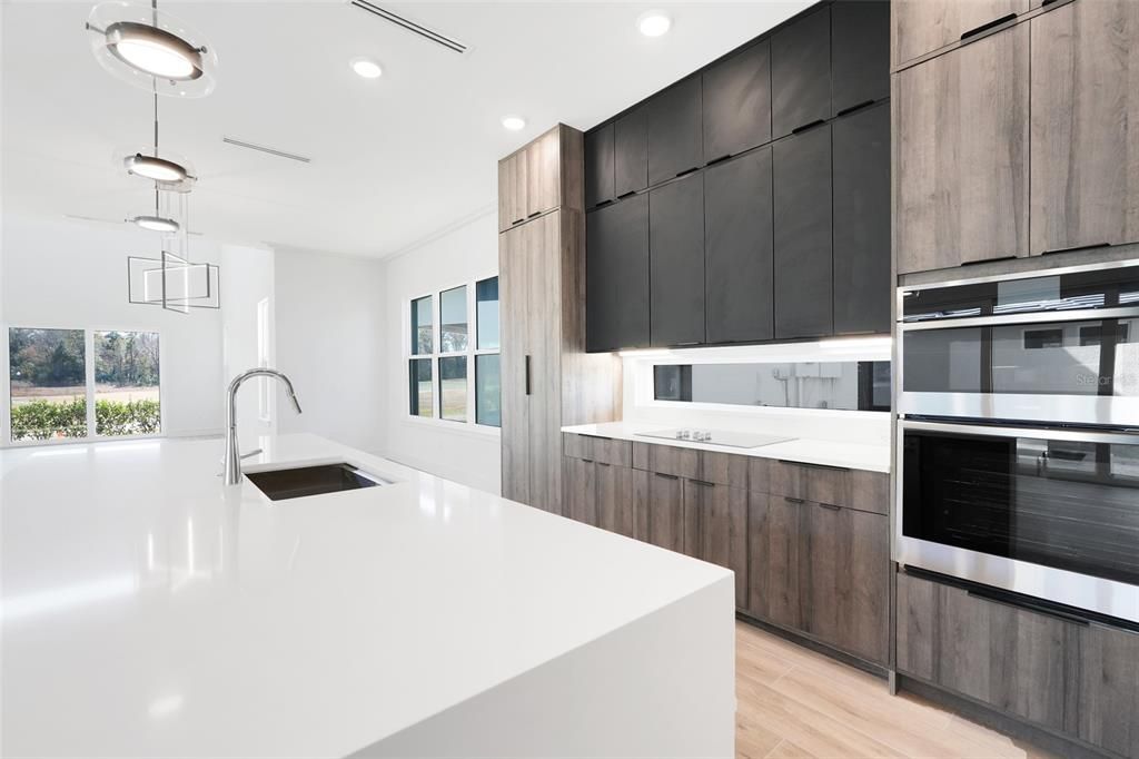 En Venta: $1,100,000 (4 camas, 3 baños, 3186 Pies cuadrados)