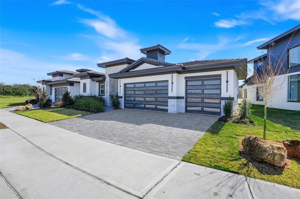 En Venta: $1,100,000 (4 camas, 3 baños, 3186 Pies cuadrados)