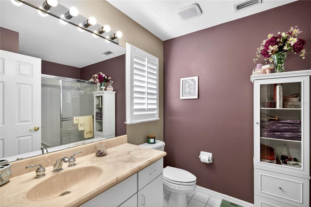 Active With Contract: $285,000 (2 beds, 2 baths, 1344 Square Feet)