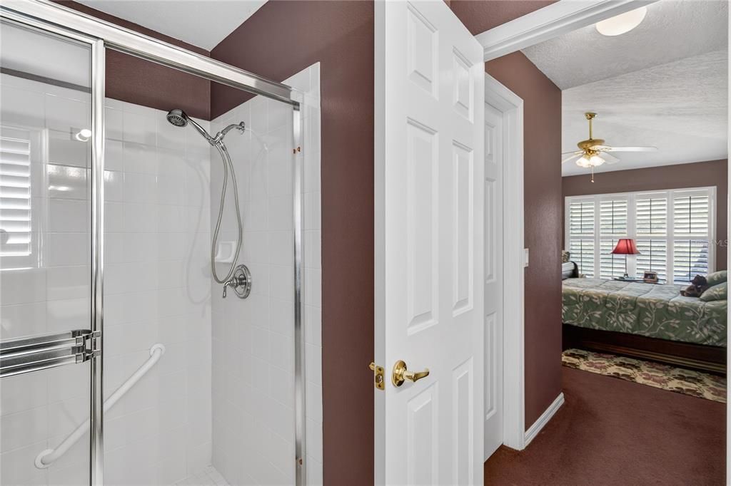 Active With Contract: $285,000 (2 beds, 2 baths, 1344 Square Feet)