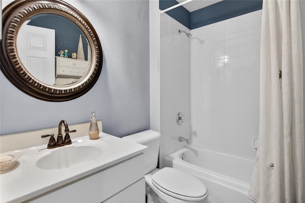 Active With Contract: $285,000 (2 beds, 2 baths, 1344 Square Feet)