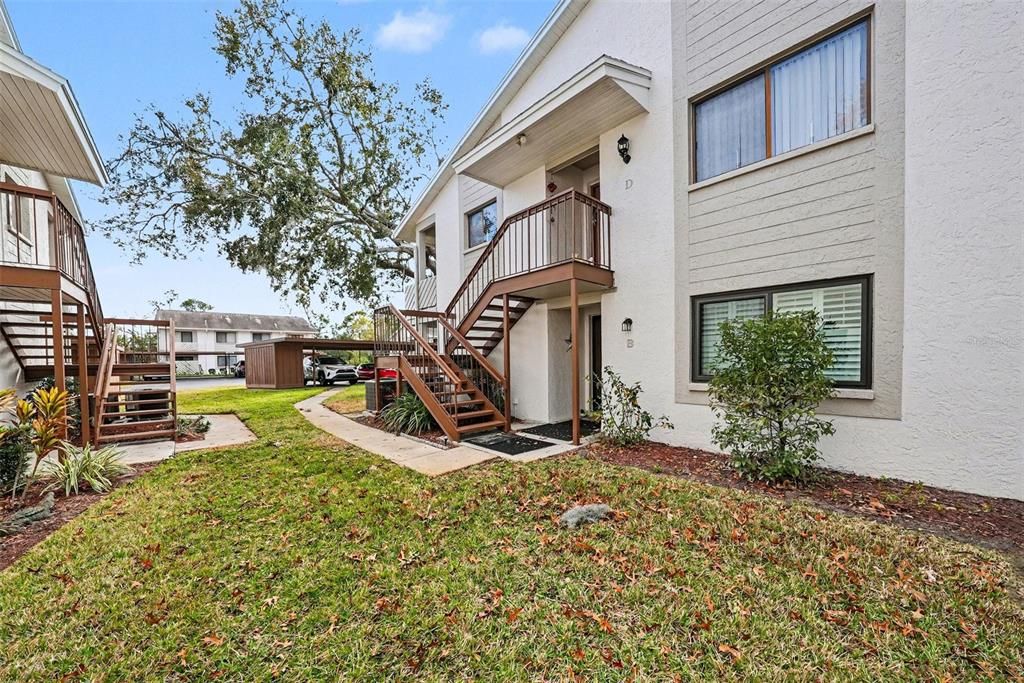 For Sale: $139,900 (2 beds, 2 baths, 1144 Square Feet)