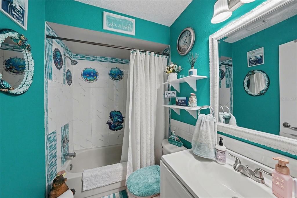 For Sale: $139,900 (2 beds, 2 baths, 1144 Square Feet)