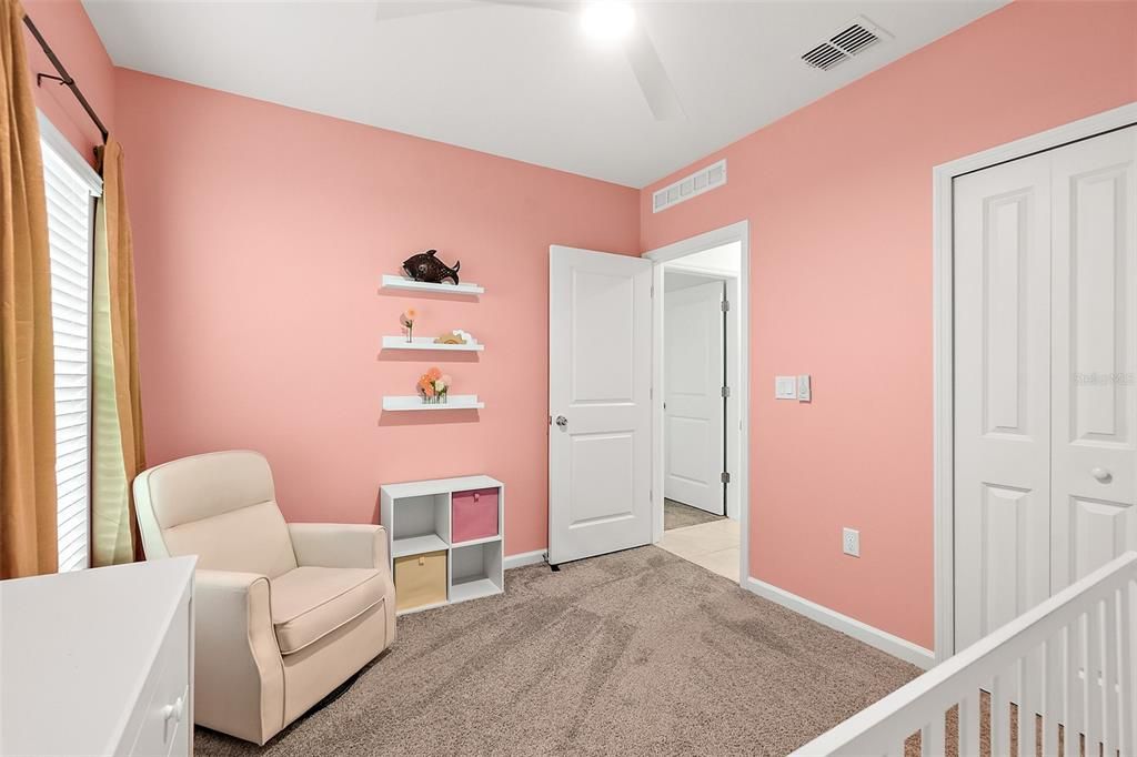 Activo con contrato: $319,900 (3 camas, 2 baños, 1432 Pies cuadrados)