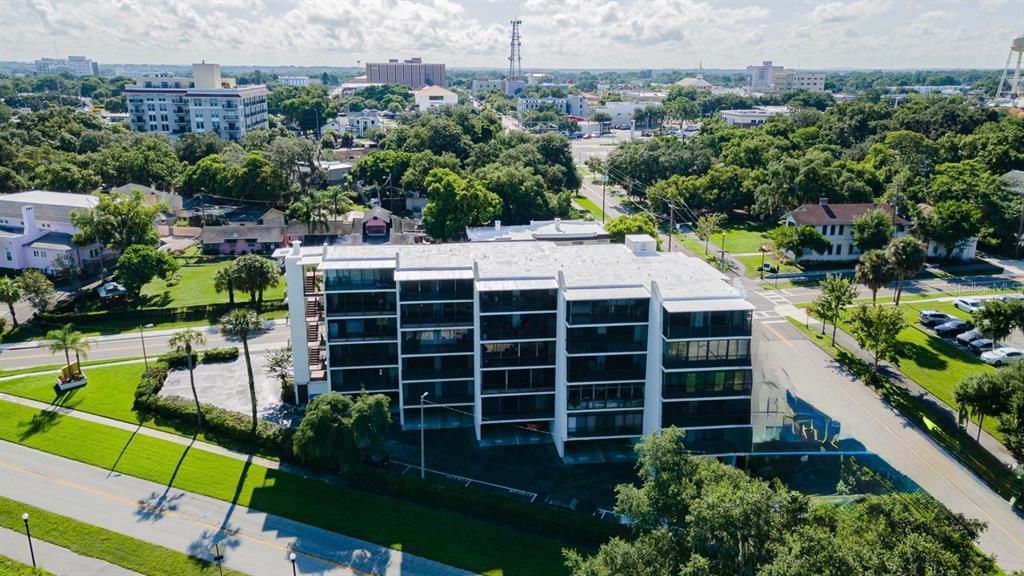 На продажу: $179,000 (2 спален, 2 ванн, 1152 Квадратных фут)