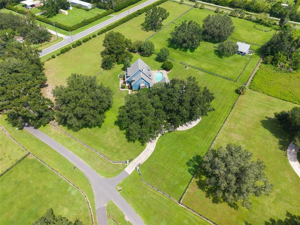 En Venta: $1,099,000 (5 camas, 4 baños, 3990 Pies cuadrados)