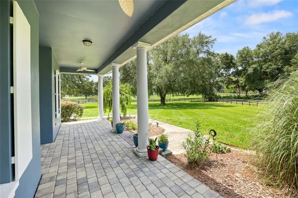 En Venta: $1,099,000 (5 camas, 4 baños, 3990 Pies cuadrados)