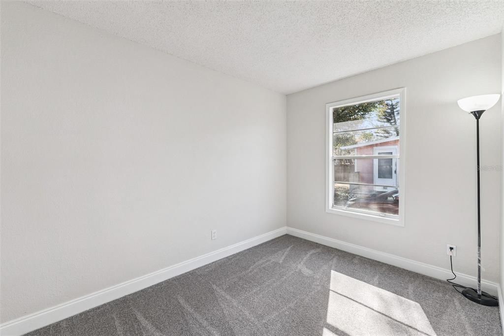 Activo con contrato: $208,000 (3 camas, 2 baños, 1104 Pies cuadrados)
