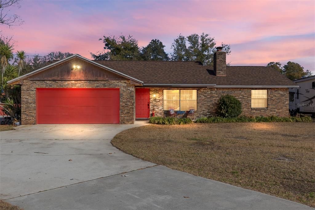 На продажу: $399,000 (3 спален, 2 ванн, 1600 Квадратных фут)