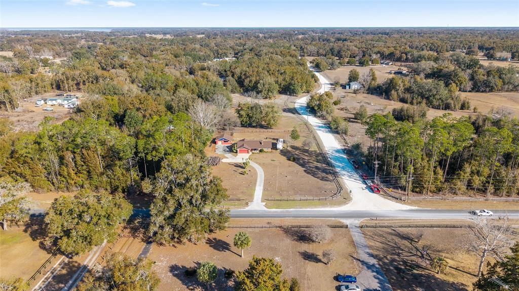 На продажу: $399,000 (3 спален, 2 ванн, 1600 Квадратных фут)