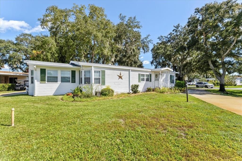 Active With Contract: $255,000 (3 beds, 2 baths, 1747 Square Feet)