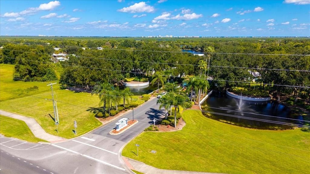 Active With Contract: $255,000 (3 beds, 2 baths, 1747 Square Feet)