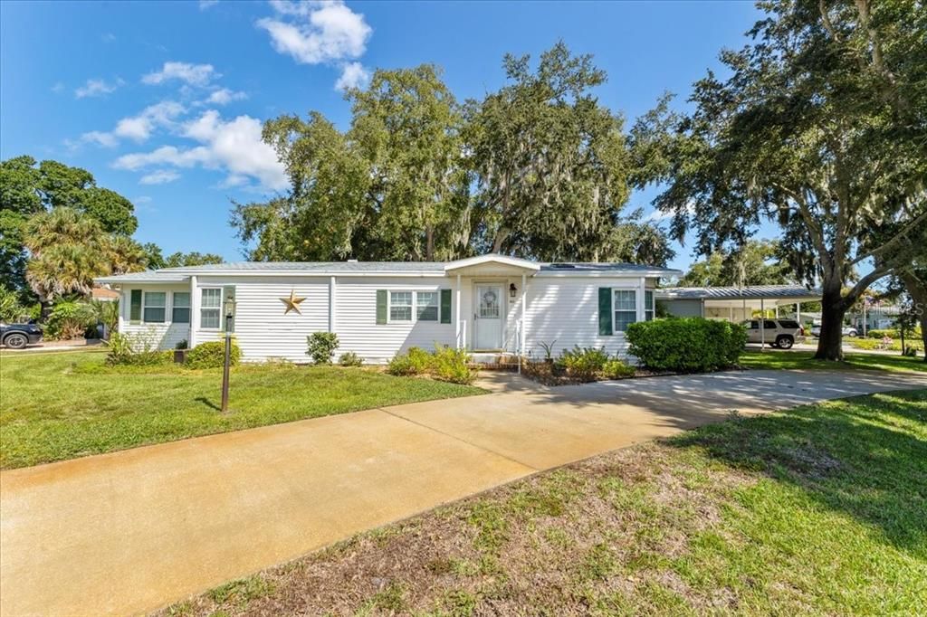 Active With Contract: $255,000 (3 beds, 2 baths, 1747 Square Feet)