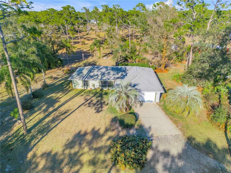Recently Sold: $725,000 (3 beds, 2 baths, 1398 Square Feet)
