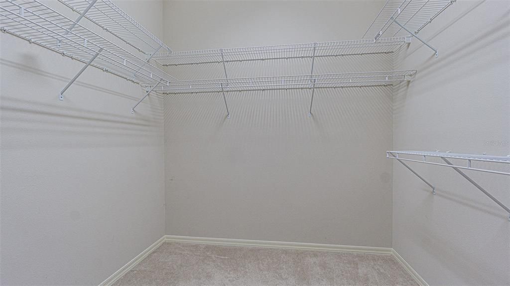 Activo con contrato: $699,000 (4 camas, 3 baños, 2634 Pies cuadrados)