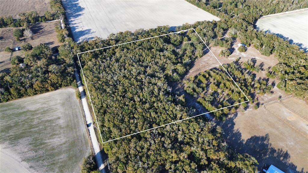 待售: $249,900 (16.34 acres)