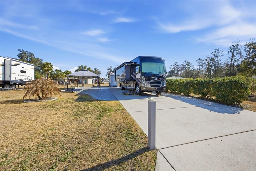 待售: $120,000 (0.13 acres)
