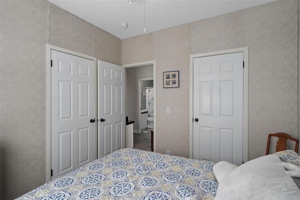 En Venta: $295,000 (5 camas, 3 baños, 2160 Pies cuadrados)