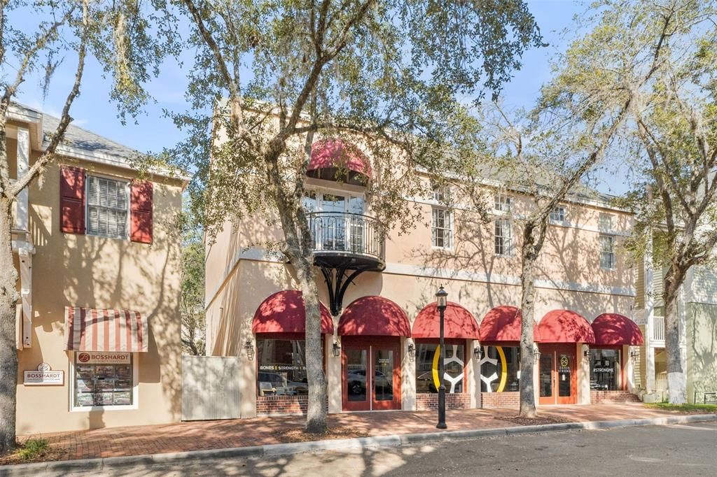 Недавно продано: $185,000 (2 спален, 2 ванн, 987 Квадратных фут)