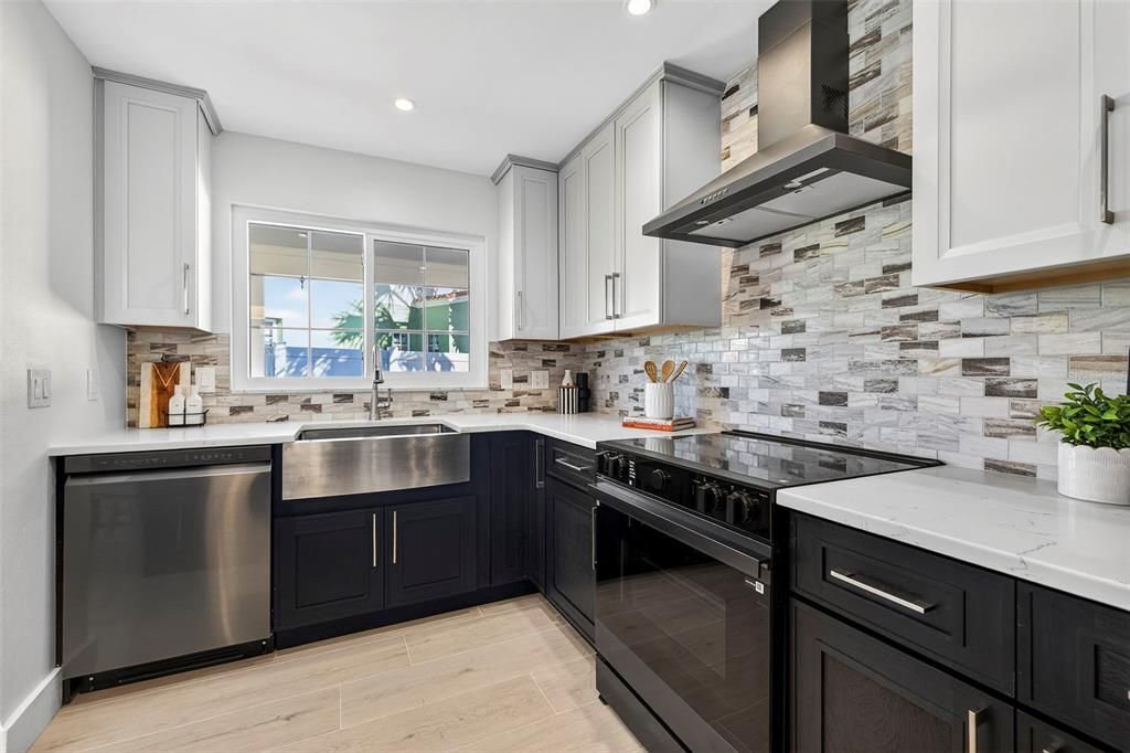 For Sale: $675,000 (3 beds, 2 baths, 2278 Square Feet)