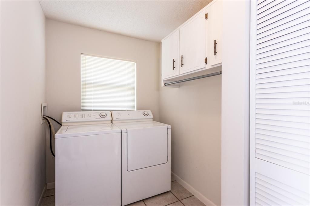 Active With Contract: $569,000 (3 beds, 2 baths, 2629 Square Feet)