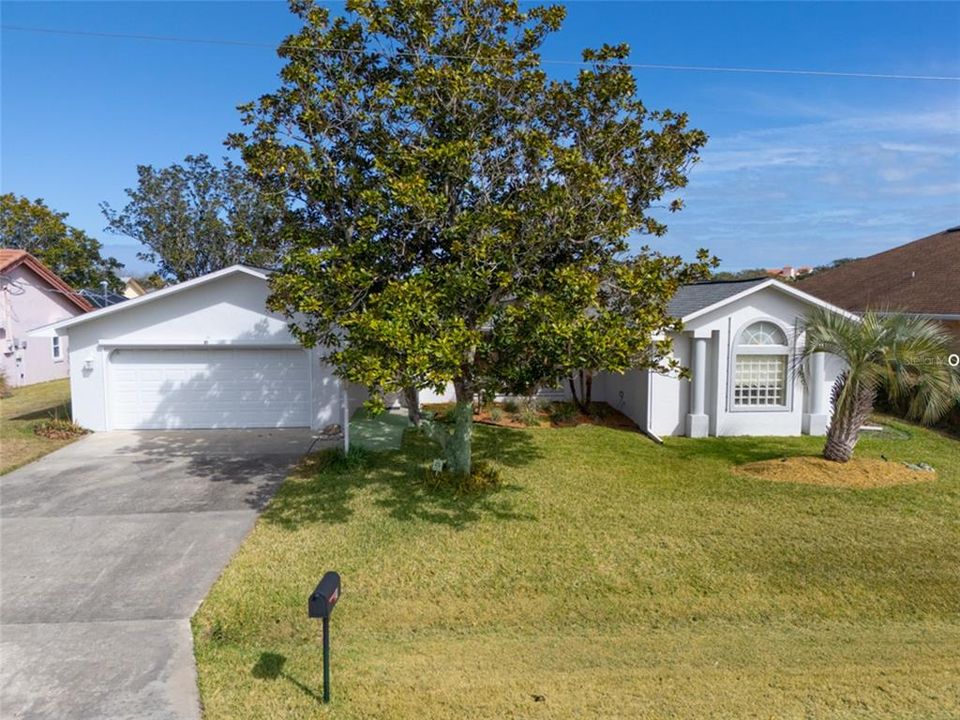Active With Contract: $569,000 (3 beds, 2 baths, 2629 Square Feet)