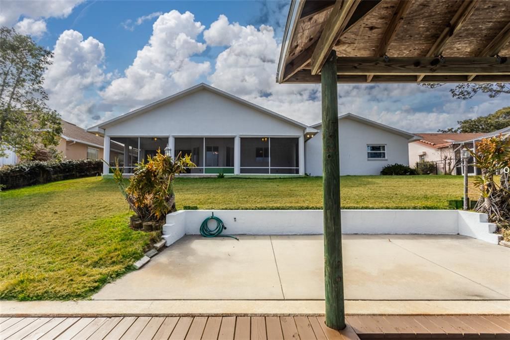 Active With Contract: $569,000 (3 beds, 2 baths, 2629 Square Feet)