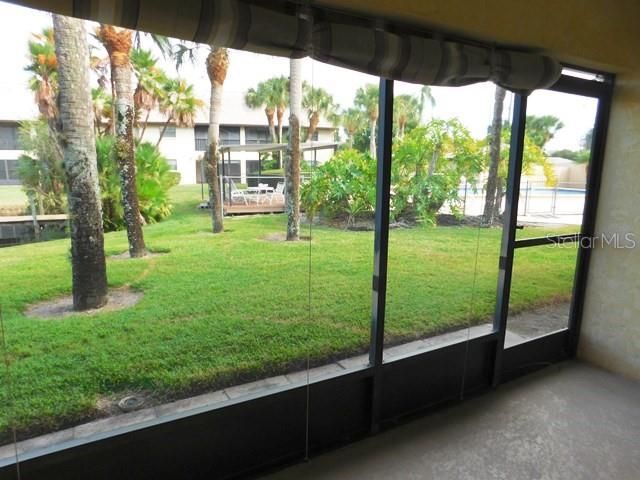 出租: $1,900 (2 贝兹, 2 浴室, 1064 平方英尺)