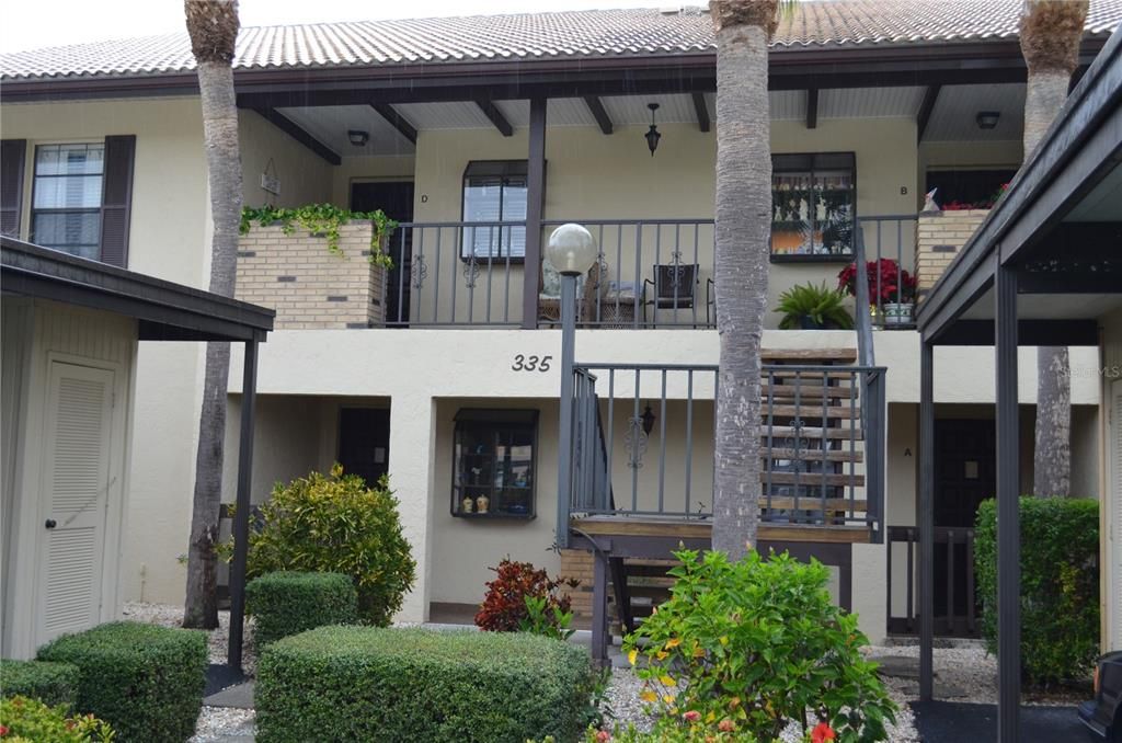 出租: $1,900 (2 贝兹, 2 浴室, 1064 平方英尺)